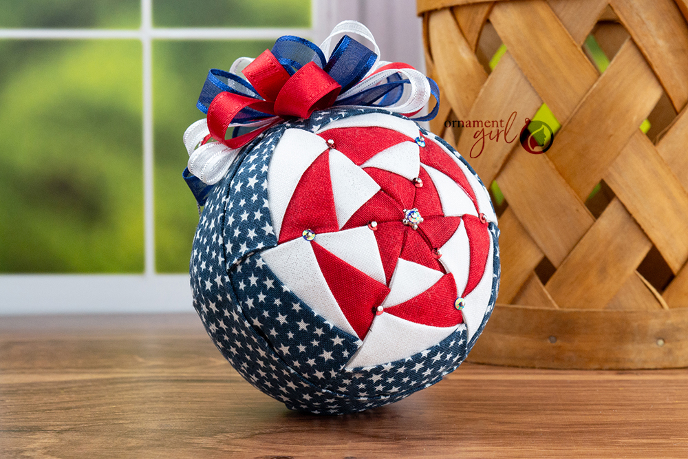 patriotic-red-white-blue-tumbler-no-sew-quilted-ornament-03-wm