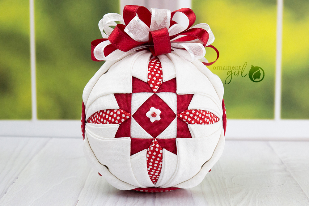 Red-and-white-guiding-star-kit-fancy-band-no-sew-quilted-ornament-03-wm